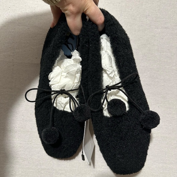 NWT Sleeper Lulu Shearling Slippers with Dust Bag - size 42 - Picture 4 of 7